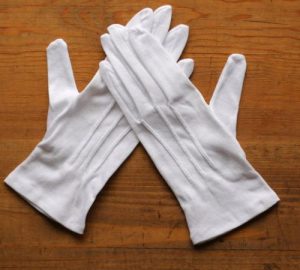 White cotton Gloves